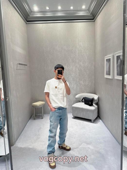 コピー 品 ブランドDior半袖TシャツVIP価格26SS海外発  雑誌掲載ブランド 大胆なスリット上品_0_5