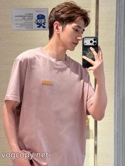 LOUIS VUITTONスーパー コピー 安心半袖Tシャツセール価格でお得 最前線に注目 2026大人気 _0_0