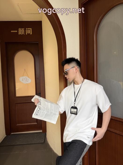 Saint Laurent半袖TシャツHOT260%新品 最落なし 26SS新作ブランド アクセサリー 激安_0_2