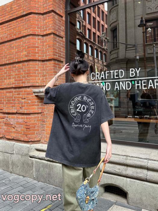 ブランド 激安トレンド感満載 今年も大人気 快適さと洗練された表情半袖TシャツCHROME HEARTS_0_4
