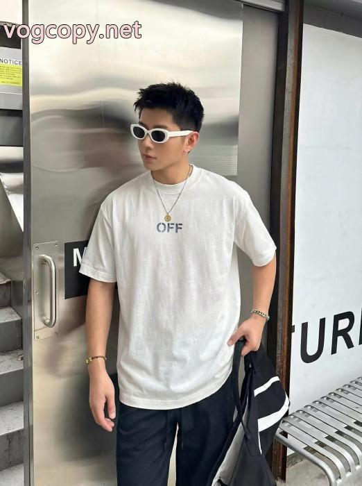 オフホワイト海外最新モデル 絶妙な抜け感 ギフト最適期間限定半袖Tシャツ偽物 ブランド 販売_0_1