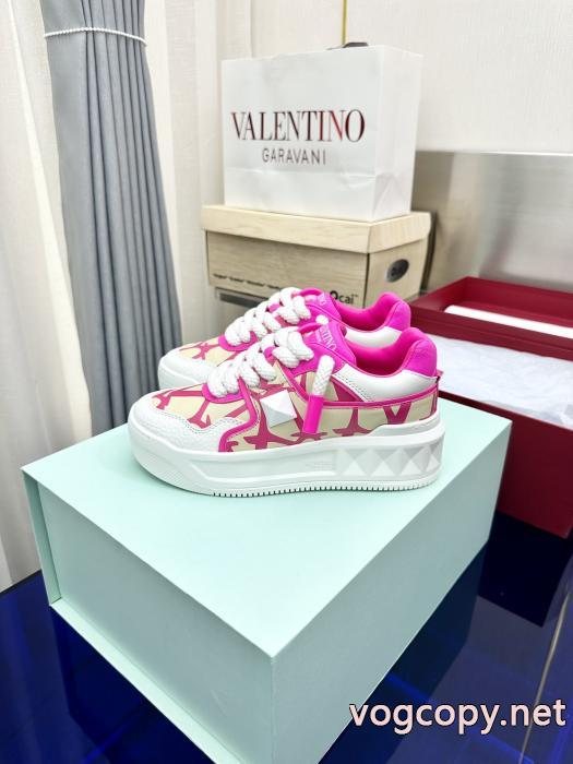 スーパー コピー メンズスニーカーVALENTINO高品質素材 ルックスの良い サラサラの着心地.._0_4