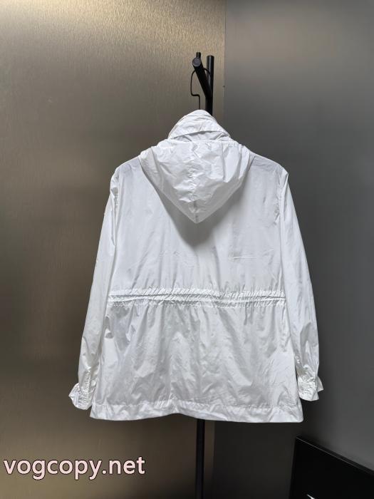 コピー 商品 通販大人気発売中 総合ランク高きアイテム 魅惑のセクシー美MONCLERジャケッ.._0_5