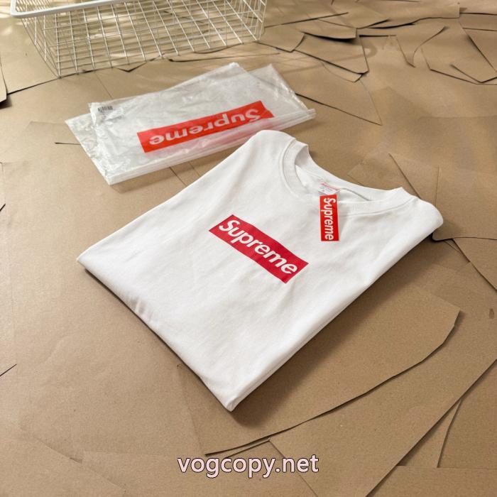 先行予約販売 2026人気新作 人気沸騰アイテムブランド コピー 販売 店半袖TシャツSUPREME_0_3