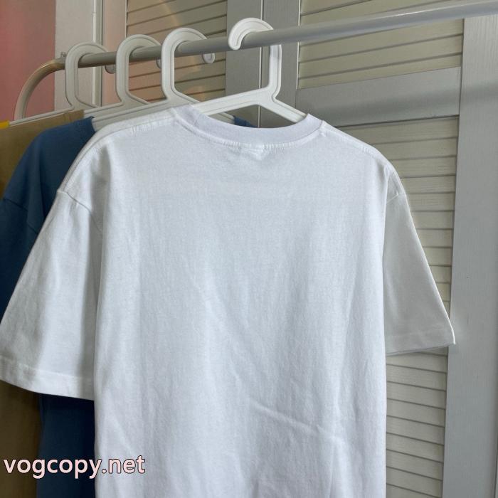 2026即旬な装いに 個性をプラス 魅力的な半袖Tシャツ偽 ブランド 通販SUPREME_0_0