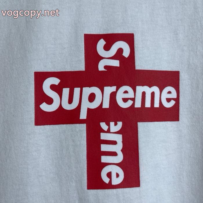 2026即旬な装いに 個性をプラス 魅力的な半袖Tシャツ偽 ブランド 通販SUPREME_0_1