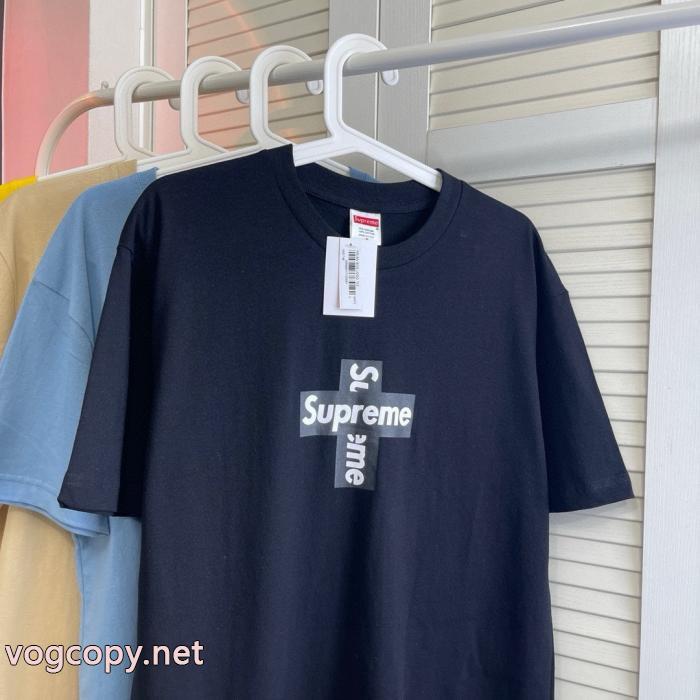 2026即旬な装いに 個性をプラス 魅力的な半袖Tシャツ偽 ブランド 通販SUPREME_0_3