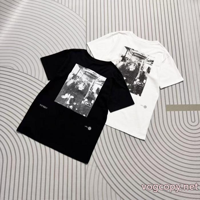 STONE ISLAND季節感あふれる注目の新作 男女共用 限定品も！半袖Tシャツ激安 通販 ブランド_0_2