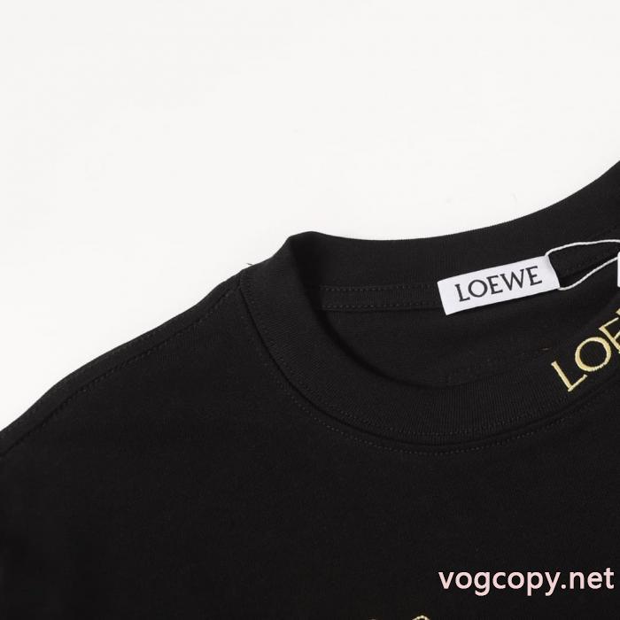 高級感も漂い 世界中で爆発的人気 モデル着用LOEWE偽物 ブランド 販売半袖Tシャツ_0_2