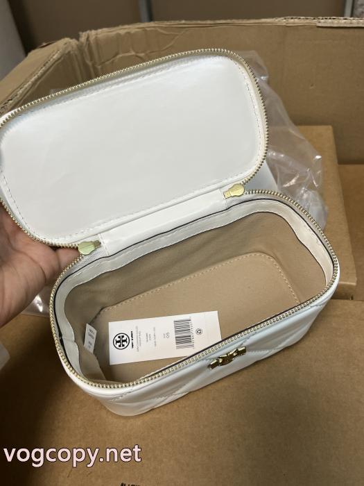 バッグTory Burchブランド 通販 激安今年買い足したい！ トップスをインするスタイル 一番人気._0_4
