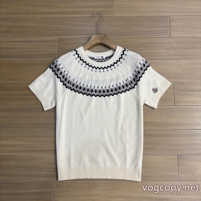 半袖Tシャツ偽物 通販 MONCLER魅力ファッション 稀少*新品 ルックスのいい_0_0