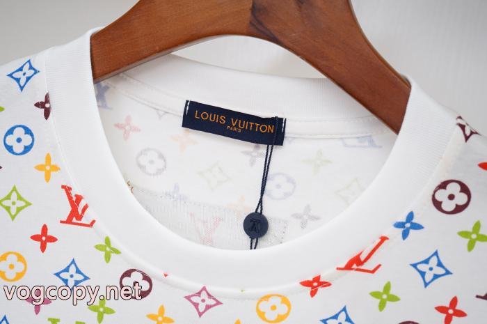 ブランド コピー 販売SALE年末年始限定 ギフト最適 セール価格でお得半袖TシャツLOUIS VUITTON_0_4