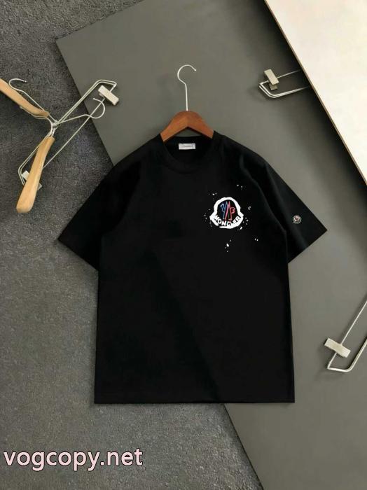 MONCLERブランド コピー 専門店半袖Tシャツこれは欲しい 2026エレガント 人気新作登場_0_1