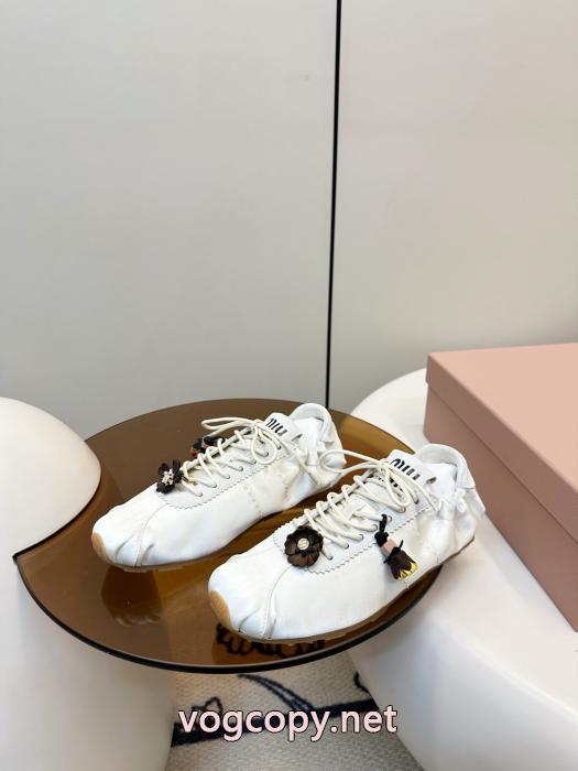 MIUMIUブランド レプリカ&nbsp;&nbsp;&nbsp;&nbsp;ずっと愛用したいアイテム 素敵な夏の定番アイテム 夏季限定販売.._0_2