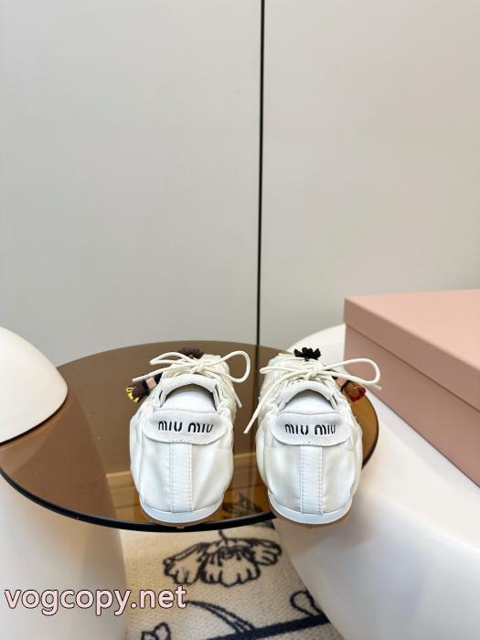 MIUMIUブランド レプリカ&nbsp;&nbsp;&nbsp;&nbsp;ずっと愛用したいアイテム 素敵な夏の定番アイテム 夏季限定販売.._0_3