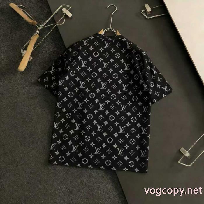 定番品 風合いが出る 大満足LOUIS VUITTON半袖Tシャツブランド 偽物 激安_0_4