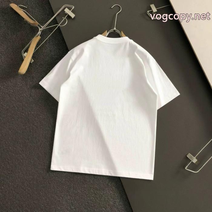 柔らかい色調 絶妙な新商品 関税補償半袖Tシャツコピー 商品 通販MONCLER_0_1