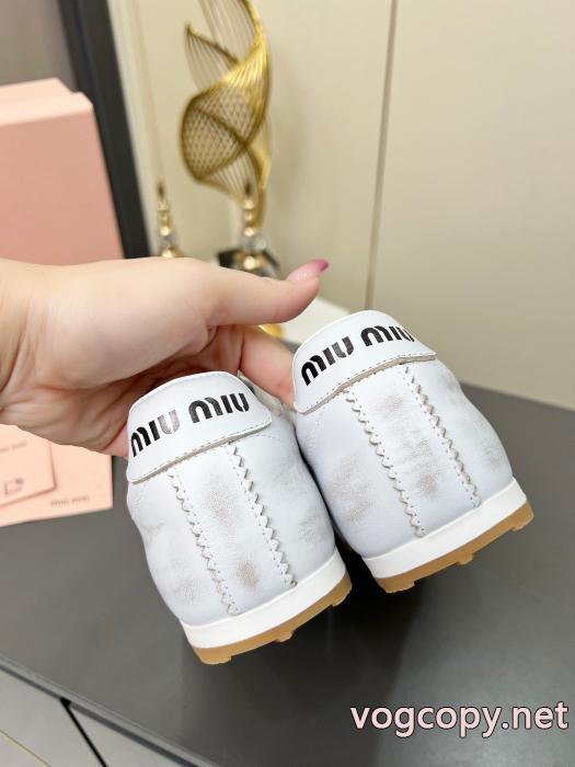 &nbsp;&nbsp;&nbsp;&nbsp;スニーカー偽物 通販MIUMIU今年流大人っぽさ 26流行り 【大人気】定番商品._0_4