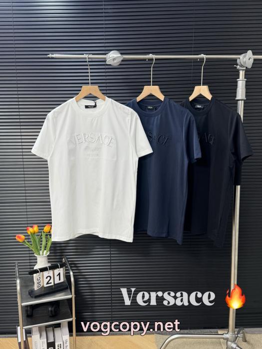 半袖TシャツGIVENCHYブランド フェイクラグジュアリーな雰囲気 SS26注目スタイル 2026年夏 オススメ新作_0_0