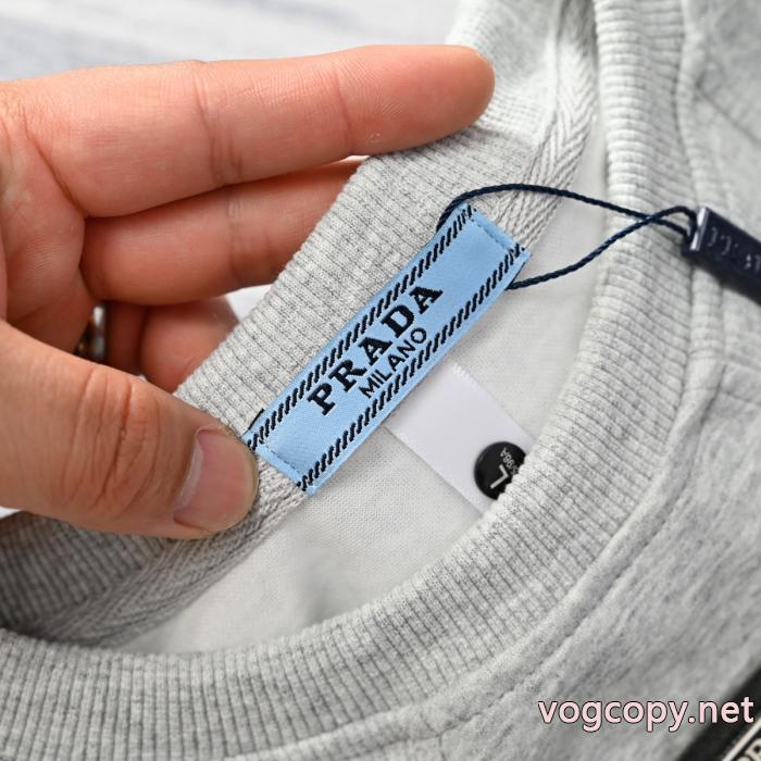数量限定在庫限り 人気販売中 セレブも愛用PRADA半袖Tシャツコピー 品 ブランド_0_3