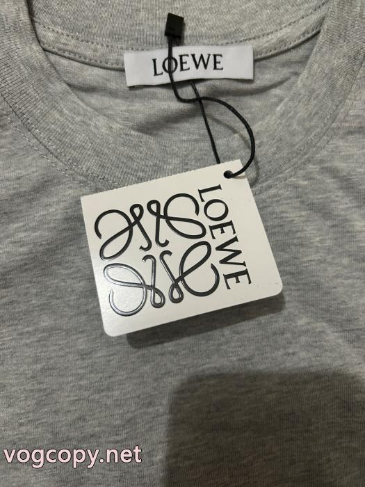 最新ビット 好感度アップ トレンド感満載ロエベ偽物 ブランド ショップ半袖Tシャツ_0_4