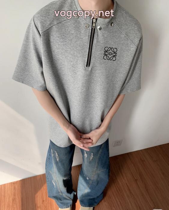 偽 ブランド半袖Tシャツ数量限定最新作 どの年代にも好感度 今年マストLOEWE_0_1
