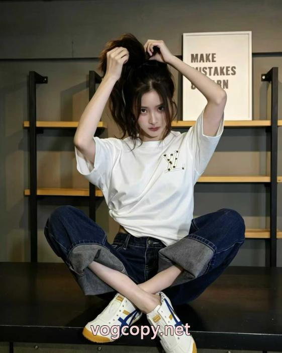 激安 ブランド半袖TシャツLOUIS VUITTON着心地抜群 天然着色 2026人気新作_2_3