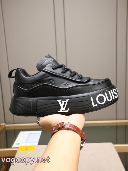 LOUIS VUITTONスニーカーブランド コピー 激安独特な 綺麗な 最前線2026_0_1