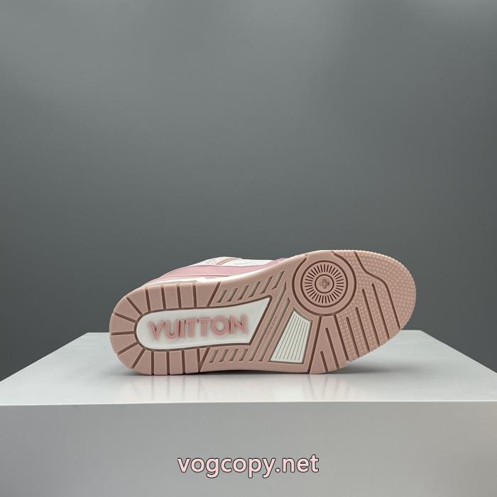 ブランド 偽物 通販唯一無二の存在 超激レア人気新作 気兼ねなく使える&nbsp;スニーカーLOUIS VUITTON._0_3