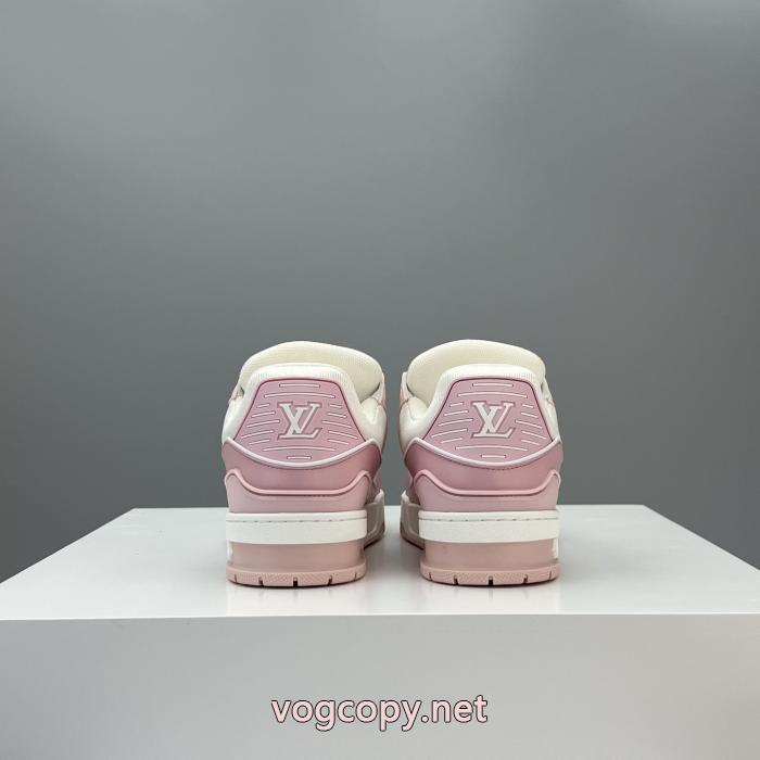 ブランド 偽物 通販唯一無二の存在 超激レア人気新作 気兼ねなく使える&nbsp;スニーカーLOUIS VUITTON._0_4