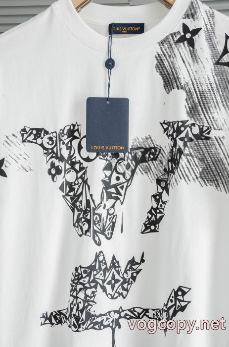 LOUIS VUITTON半袖Tシャツ激安専門店 2026ファッション 今年っぽいトレンド商品コピー 商品 ブランド_0_3