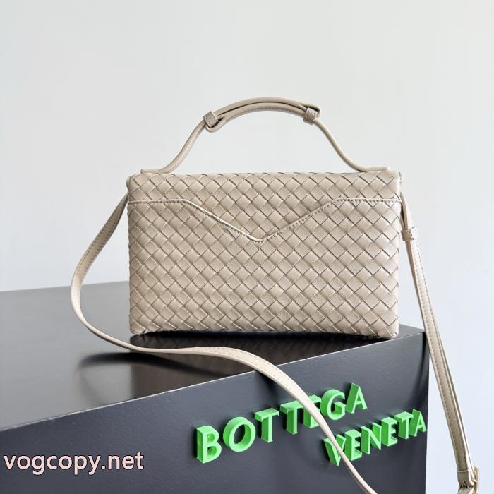 ブランド コピー 販売店今年のトレンドカラー 注目度No.1コラボ 現地でついに発売BOTTEGA VENETA&nbsp;バッグ._0_1