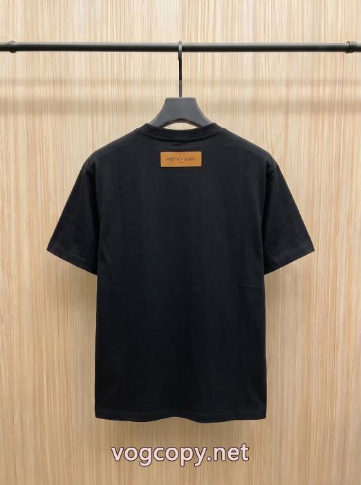 高品質で綺麗 新作限定争奪戦 素敵 ブランド 偽物 通販LOUIS VUITTON半袖Tシャツ_0_4