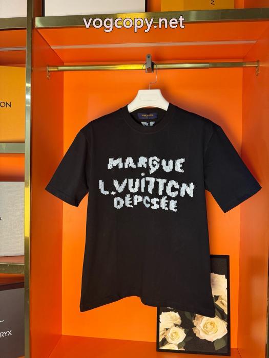 スーパー コピー 通販 優良LOUIS VUITTON季節をまたい新作アイテム 今年らしく魅力的アップ ギフトにも！半袖Tシャツ_0_0