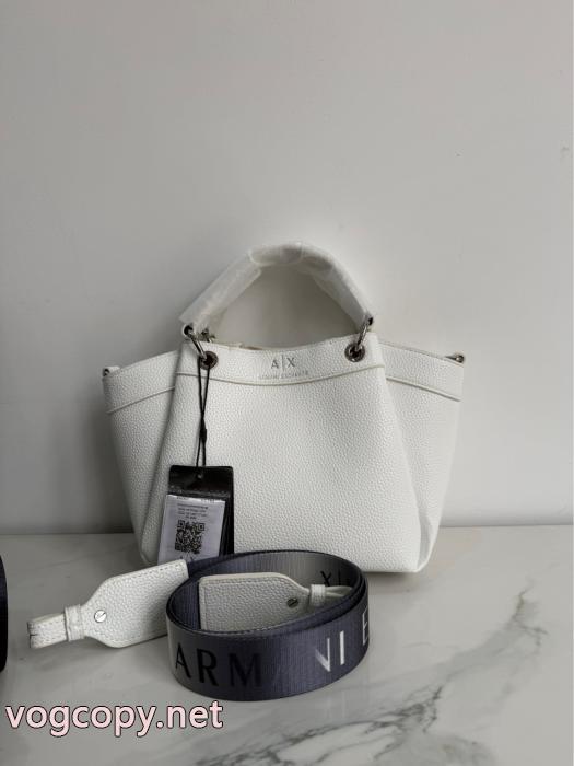 ブランド コピー 品ARMANI&nbsp;バッグ大人気の夏季限定発売中 お洒落上級者 HOT人気._0_3