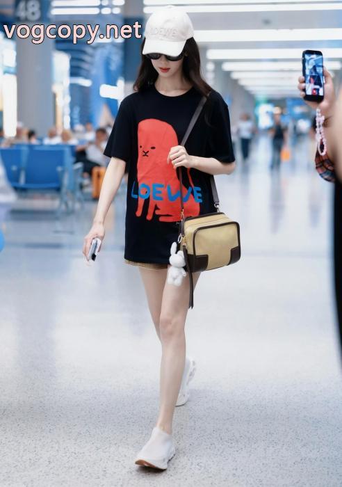 流行シンボル 2026夏更新人気商品 ファッショントレンドを早速チェックLOEWE半袖Tシャツ通販 ブランド_0_0