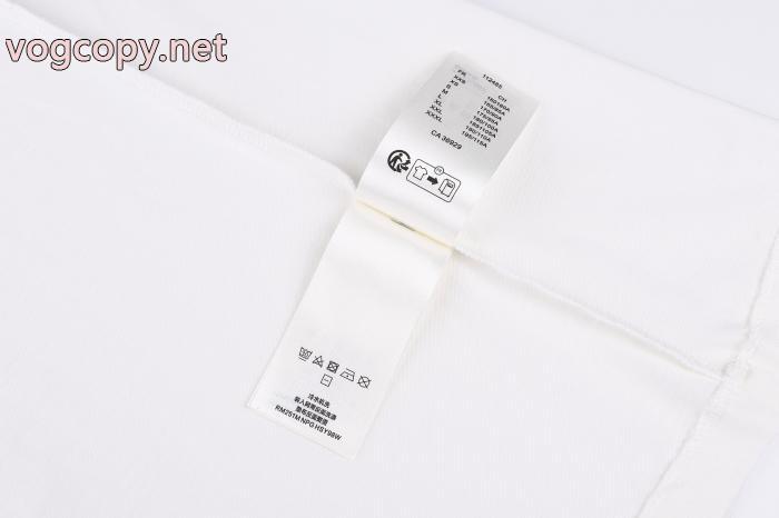 上質な素材採用 送料無料限定価格 HOT新作登場半袖Tシャツルイ ヴィトンコピー 商品 通販_0_4