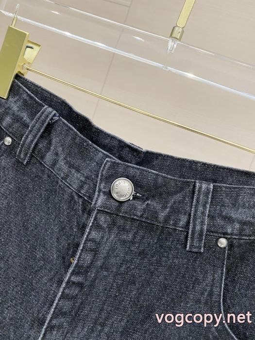 ジーンズブランド コピールイ ヴィトン春季超人気アイテム 高評価の人気品  独特の存在感._0_1