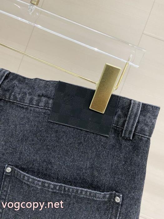 ジーンズブランド コピールイ ヴィトン春季超人気アイテム 高評価の人気品  独特の存在感._0_5