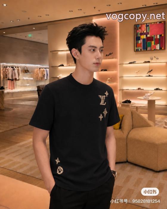 センスがいい 人気限定品 個性派 半袖Tシャツブランド アクセサリー 激安LOUIS VUITTON_0_2