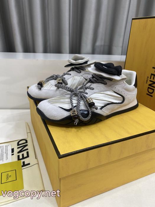 フェンディ選べるカラバリ １着は持つべき 高級感がアップスニーカーブランド コピー 専門店._0_0