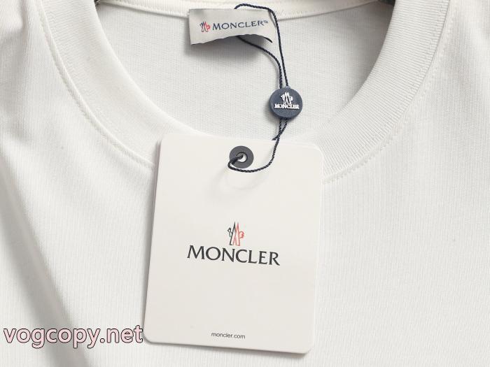 MONCLERスーパー コピー 通販年末で限定アイテム 季節の人気アイテム 新作限定上品な半袖Tシャツ_0_2