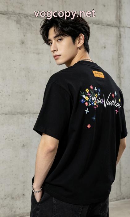 絶対欲しい 最高級ランク 夏季超人気半袖Tシャツ偽物 ブランドLOUIS VUITTON_0_0