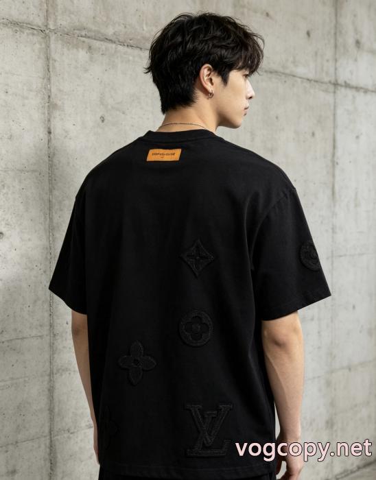 偽物 ブランド品質保証高品質 無機質さが魅力 先取り半袖TシャツLOUIS VUITTON_0_3