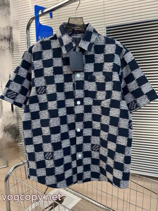 半袖シャツLOUIS VUITTONコピー 品 販売超人気美品 人気注目のアイテム セールで破格_0_1
