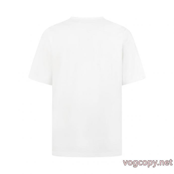 大変人気 ついに登場 ファッションスタッズ半袖Tシャツ偽物 通販FENDI_0_5