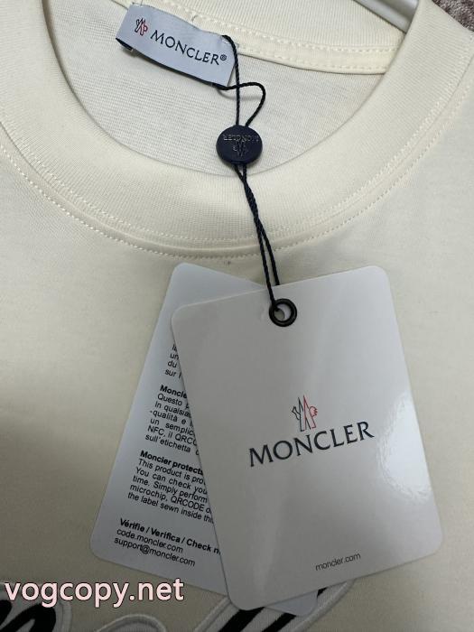 ブランド 偽物 通販MONCLER半袖Tシャツ最新コレクション お得低価 存在感は抜群_0_3