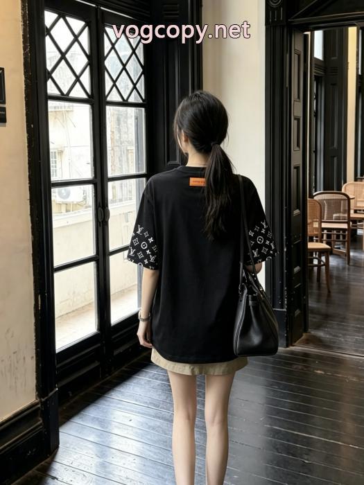 偽 ブランド 通販半袖Tシャツ今流行 SS26限定版 人気新品LOUIS VUITTON_0_3