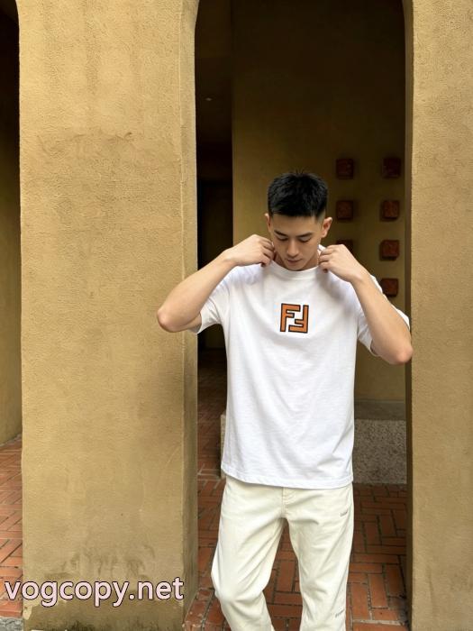 半袖TシャツFENDI偽物 ブランド ショップ毎日安い値ブランド新作 最前線2026 新着エレガント_0_2