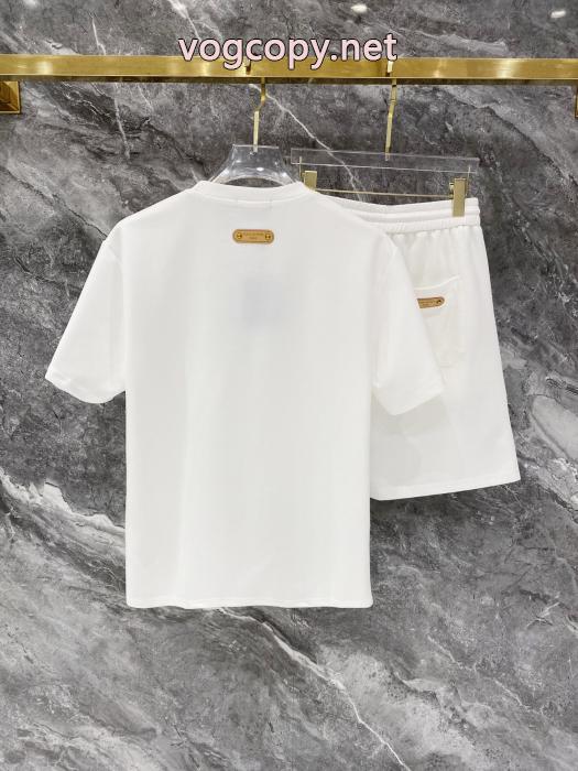 デザイン性抜群 数量限定特売 ファッショニスタ愛用LOUIS VUITTONセットブランド スーパー コピー_0_2